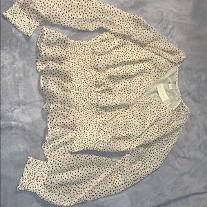 A cute long sleeve blouse.